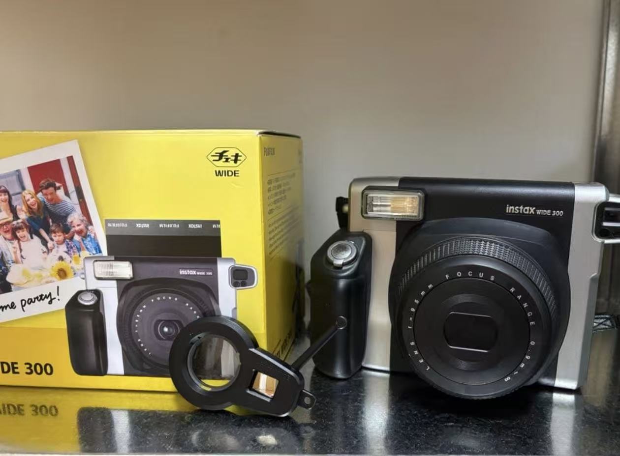 FUJIFILM instax WIDE 300